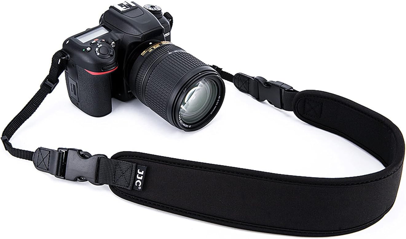 ＜Canon＞一眼レフカメラ　首紐付き！ Canon＞一眼レフカメラ 首紐付き！